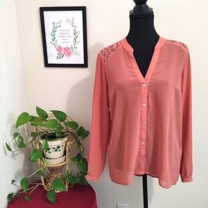 Forever 21 Long Sleeve Button Down Blouse Size Medium